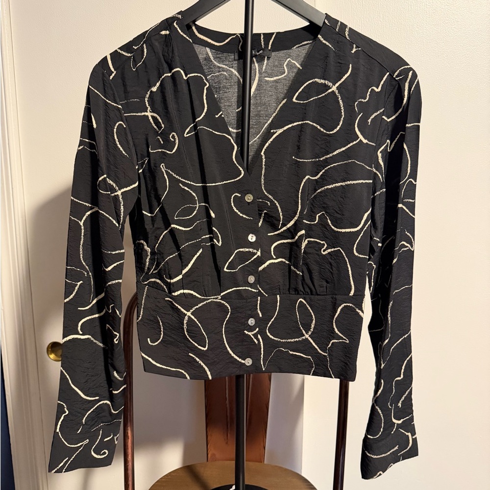 Lusterweave V-neck Button-front Shirt - Picture 2 of 4